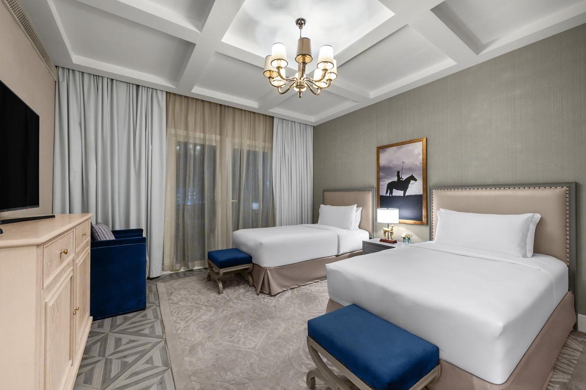 Al Habtoor Polo Resort Dubai Eksteriør bilde Deluxe room