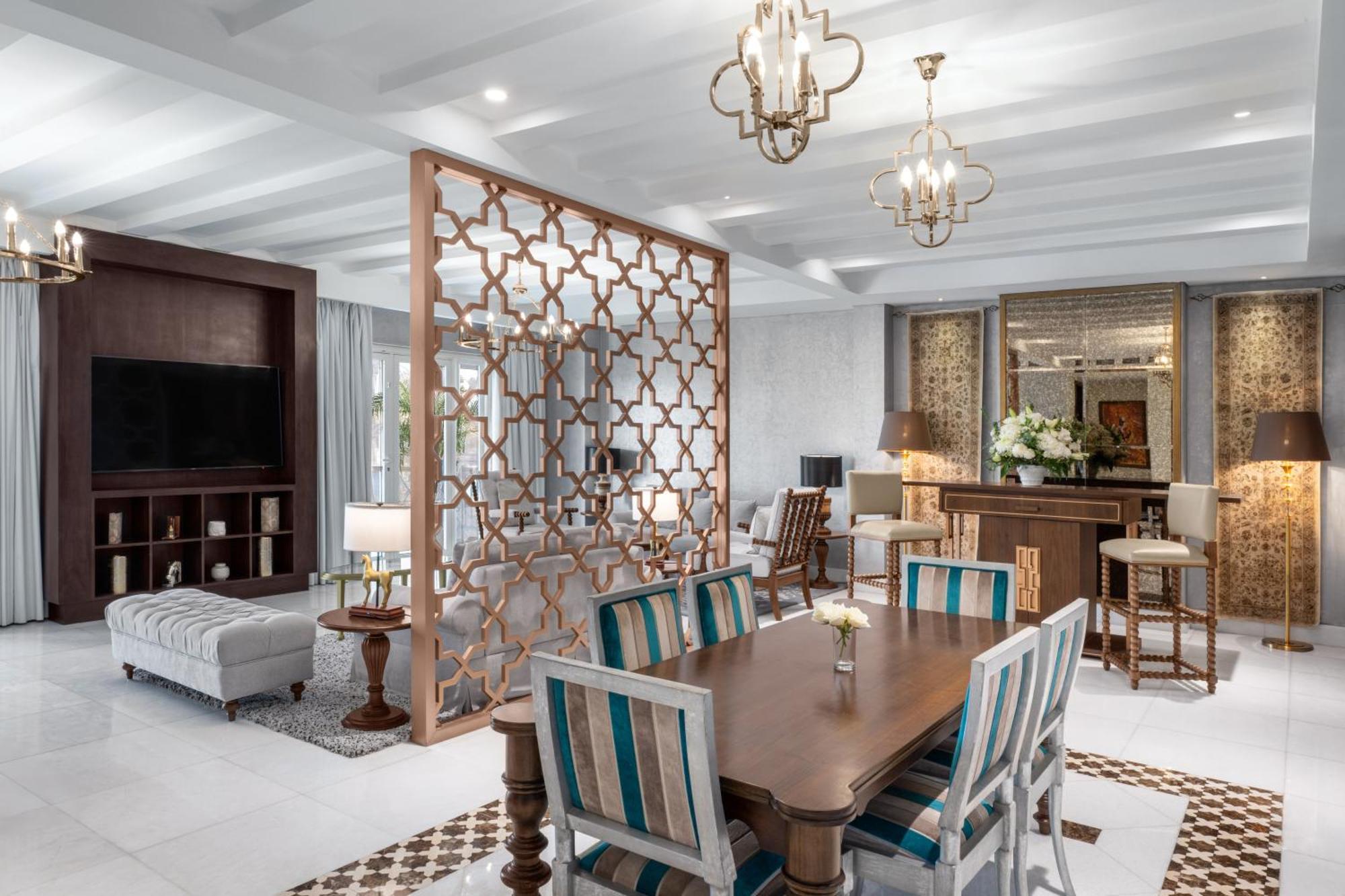 Al Habtoor Polo Resort Dubai Eksteriør bilde A suite at the Ritz-Carlton, DIFC