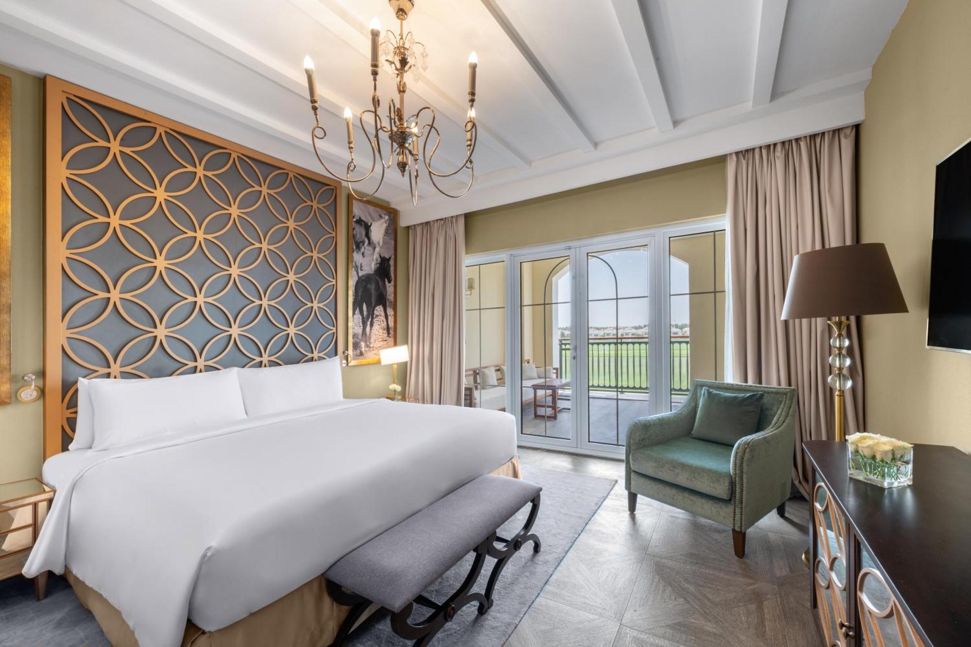 Al Habtoor Polo Resort Dubai Eksteriør bilde Deluxe Room